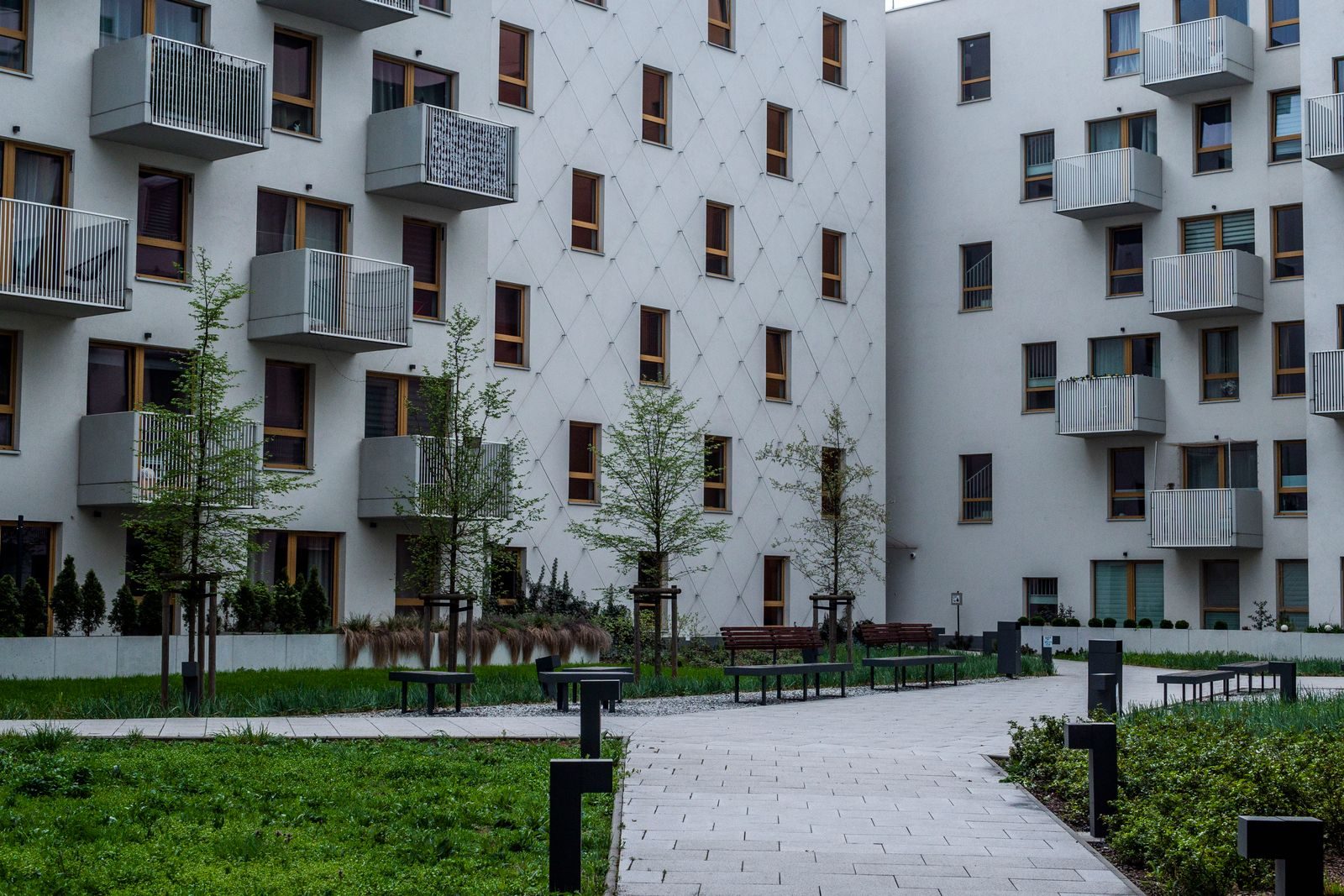 Gårdsrom med grøntanlegg i et boligsameie